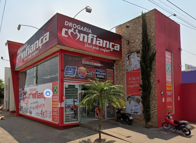 Interior da Drogaria Confiança